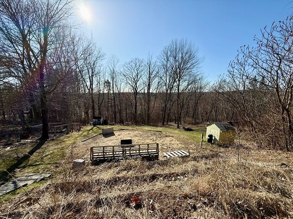 12 Crown St, Spencer, MA 01562