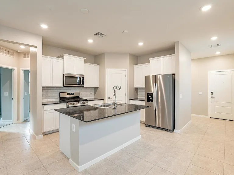 14155 W Georgia Dr — Photo 14