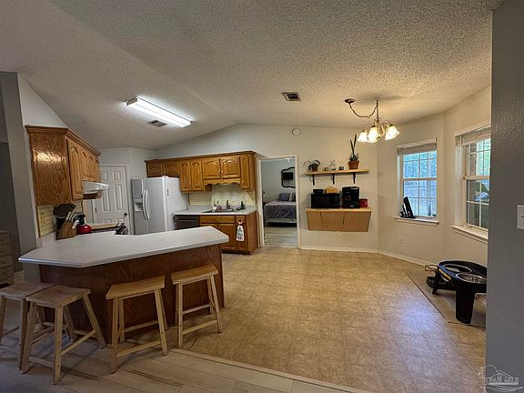 2nd image of 5848 Pebble Ridge Dr
