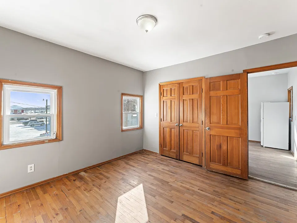 533 Brown Ave #3