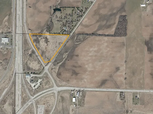 4400 Poberezny Rd, Oshkosh, WI 54902