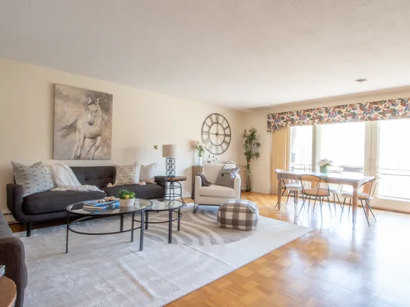 1210 Greendale Ave APT 338, Needham, MA 02492