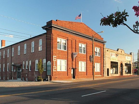 2nd image of 612 Hull St