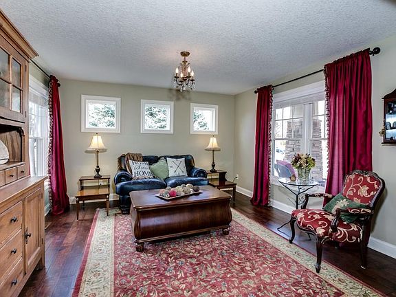 5th image of 13549 Cromwell Ave