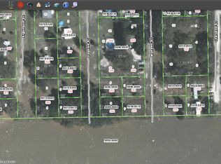 210 Iroquois St, Satsuma, FL 32189