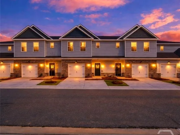 464 Governor Treutlen Cir, Pooler, GA 31322