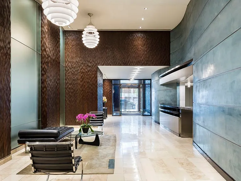 420 W 42nd St #39D — Photo 13
