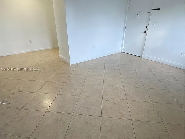 5165 W Flagler St #7 — Photo 3