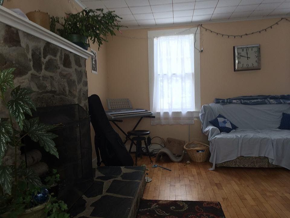 207 Stillwater Ave, Orono, ME 04473 Zillow