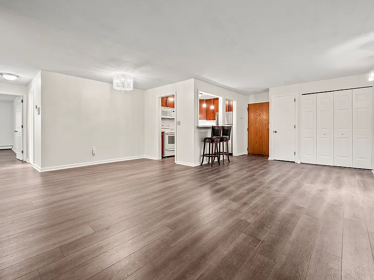 38 Rambling Brook Ln #B6 — Photo 13