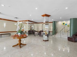 100 SE Golden Isles Dr #312, Hallandale, FL 33009