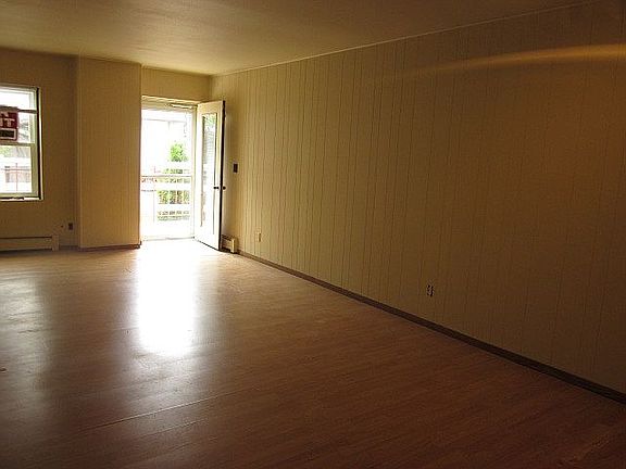 Unit 102 - Living Room