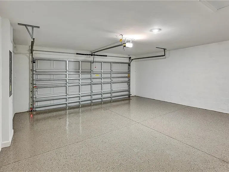 20545 Hazelnut Ct S — Photo 4