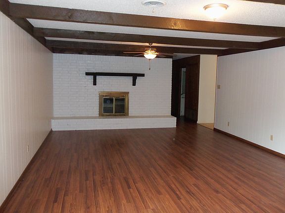 4th image of 11 Chris James Ave