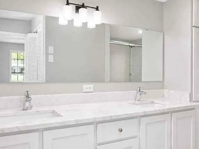 4014 Wellington Blvd — Photo 9