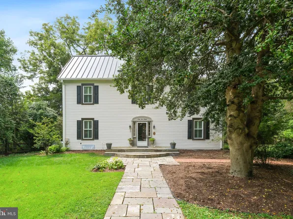 6220 Mazwood Rd, Rockville, MD 20852