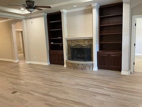 5th image of 2705 Glenwood Trl