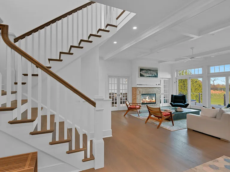 34 Fairlawn Dr — Photo 8