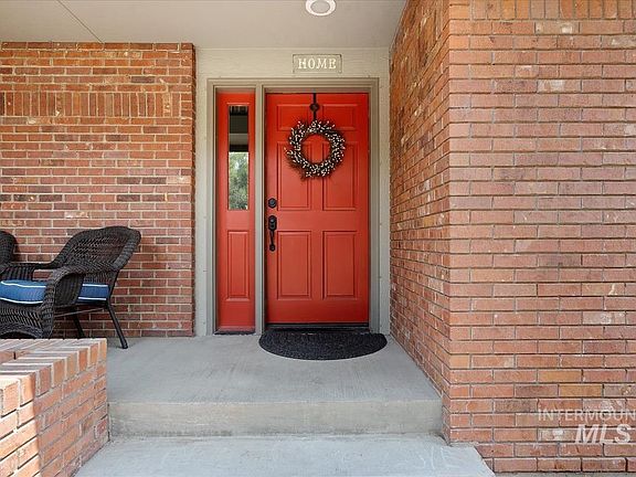 3rd image of 6300 N River Tree Pl