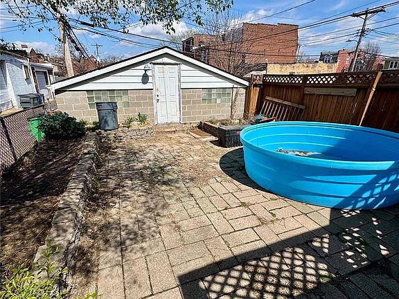 5th image of 2241 Keokuk St