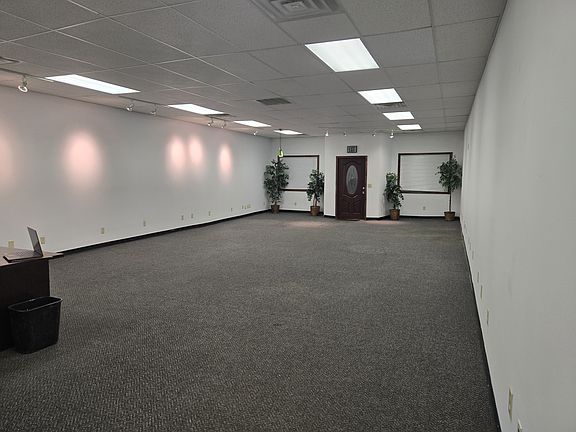 2nd image of 810 S Boots St