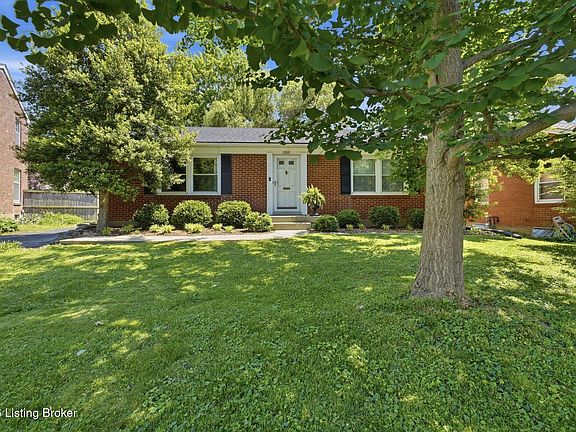 2nd image of 2912 Thistlewood Dr
