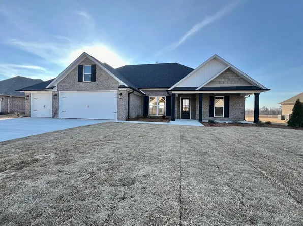 244 Nightshade Dr, Medina, TN 38355