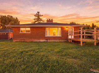 20290 Meridian Rd, Grosse Ile, MI 48138