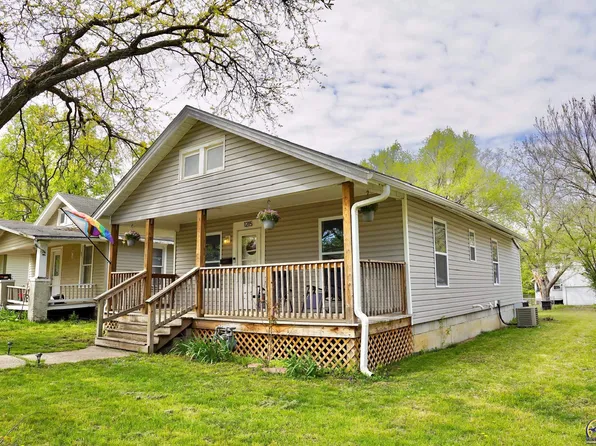 1215 SW Woodward Ave, Topeka, KS 66604