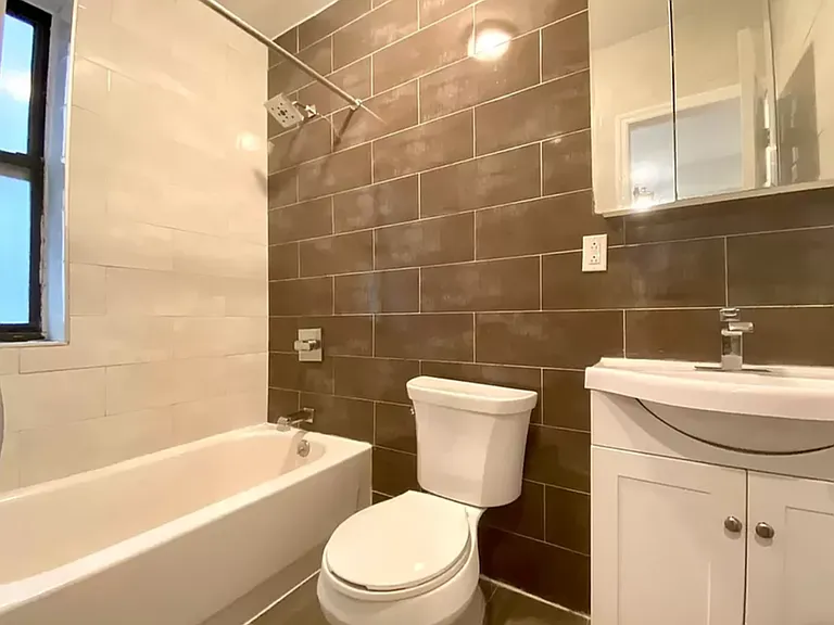 541 W 156th St #18 — Photo 5