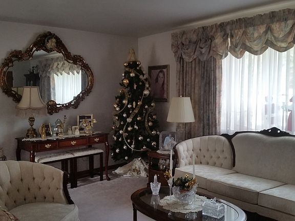 4th image of 347 Terri Ave