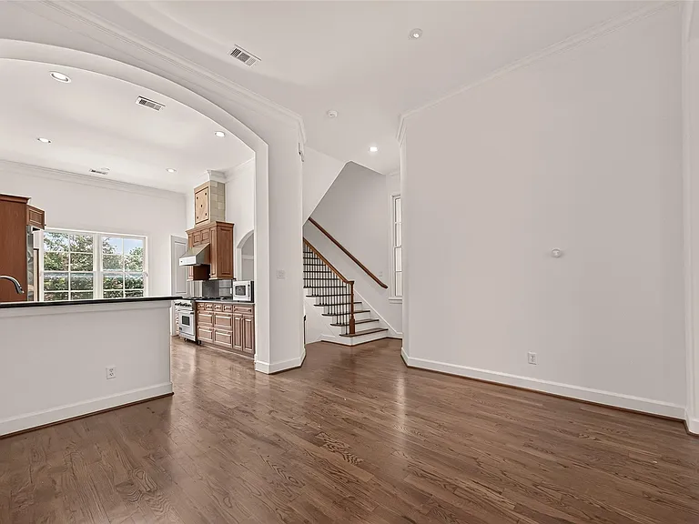 2907 Argonne St — Photo 8