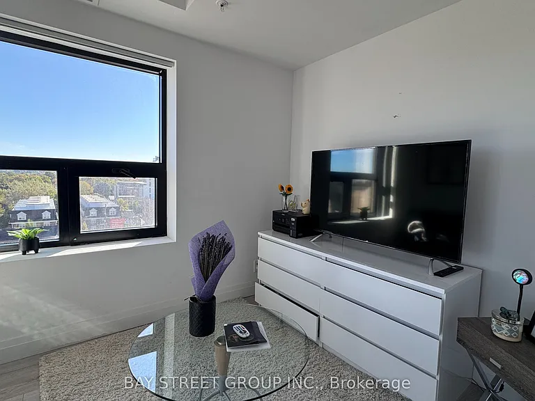 652 Princess St #813 — Photo 8