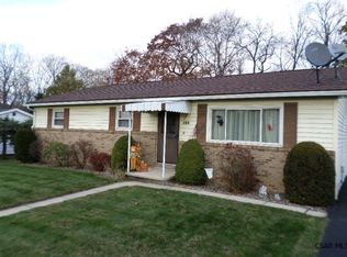 384 Ridgeview Ln, Johnstown, PA 15909