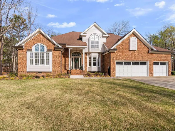 101 Flying Hills Cir, Cary, NC 27513