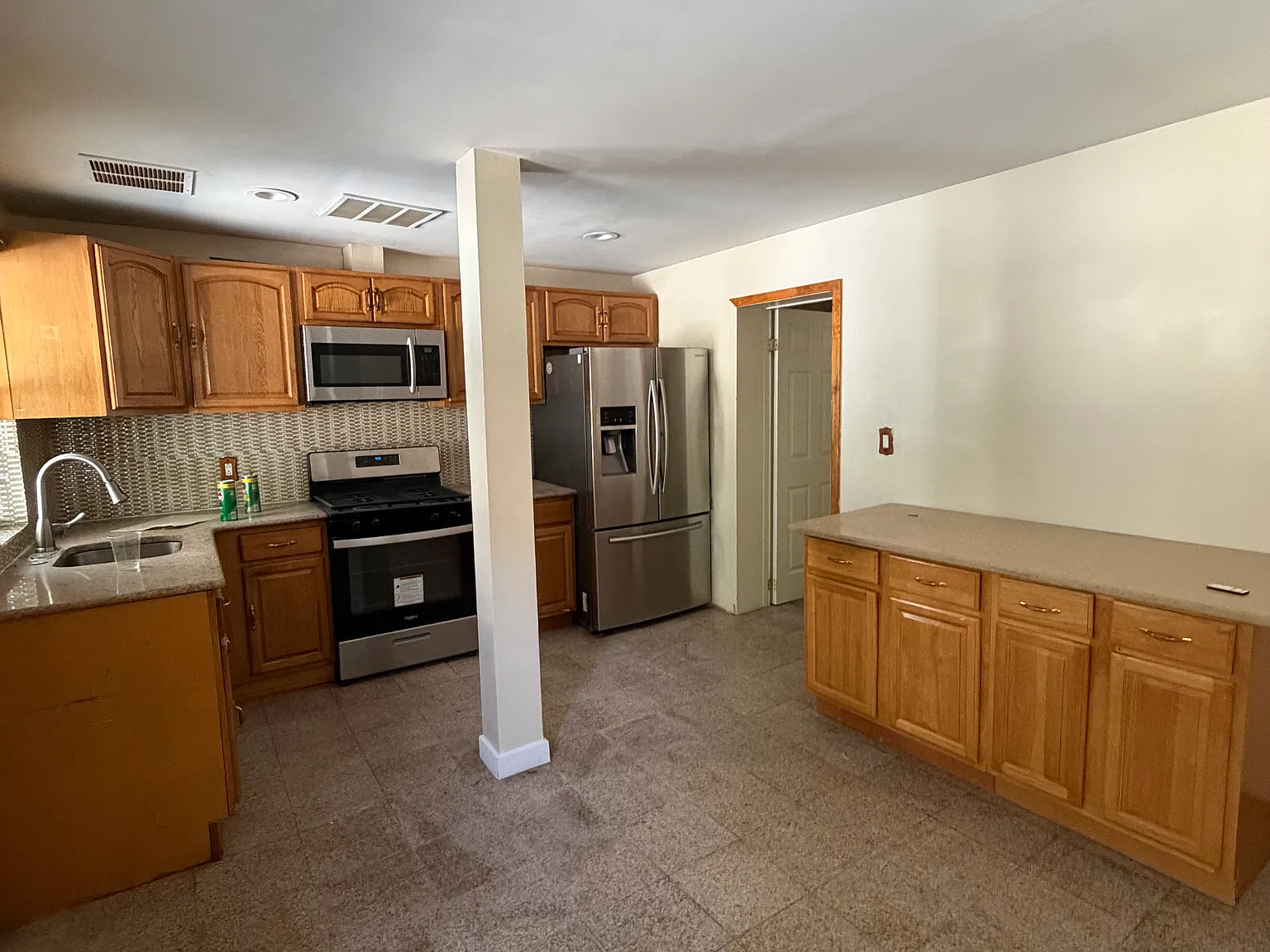 1 bed, $1,400 — Photo 1