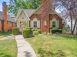 7550 Grand Ave, Kansas City, MO 64114