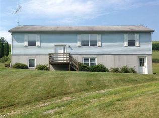2220 Rehmeyers Hollow Rd, Stewartstown, PA 17363