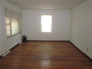 5th image of 142 Wendel Ave