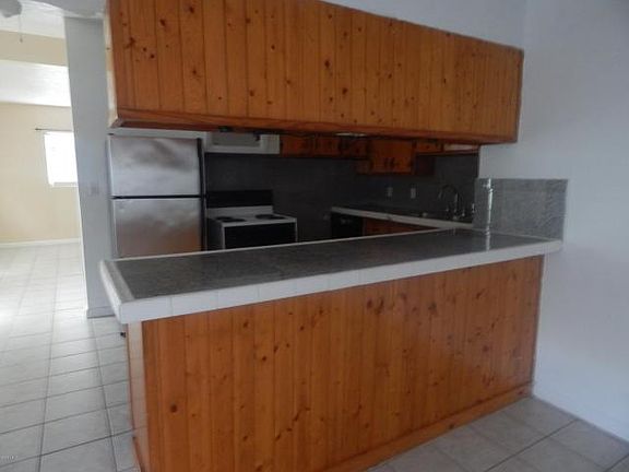 5th image of 1810 Sandalwood Dr