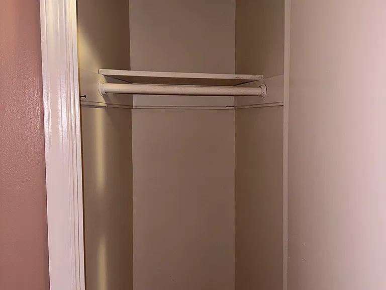 3208 S Battlebridge Dr — Photo 2