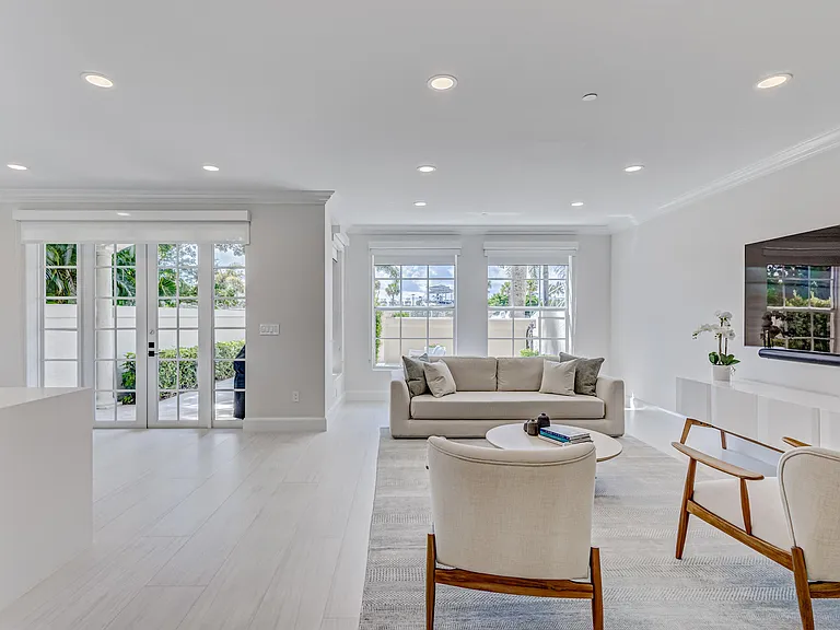 27 Marina Gardens Dr — Photo 11