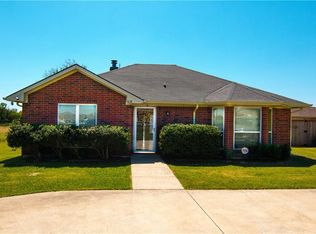 818 E 8th St, Ferris, TX 75125