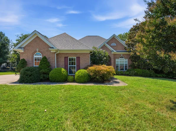 1909 Starbuck Ct, Murfreesboro, TN 37130