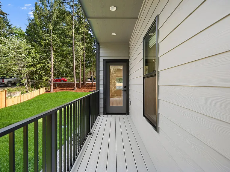 18545 Woodside Dr SE — Photo 29