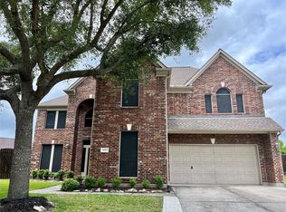4915 Cedar Cove Dr, Baytown, TX 77521