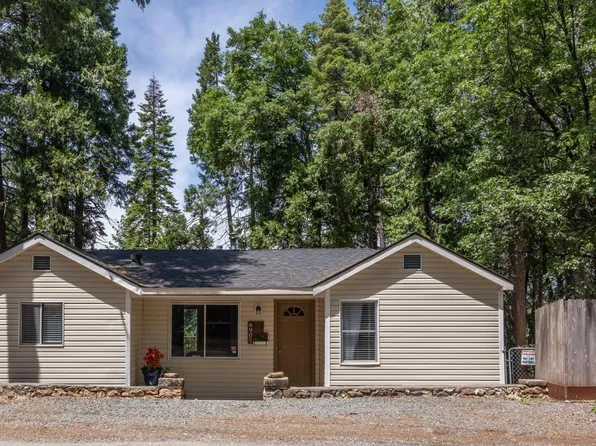 6905 Ridgeway Dr, Pollock Pines, CA 95726