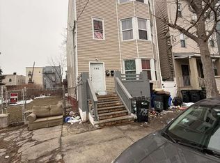 756 S 18th St FLOOR 3, Newark, NJ 07103