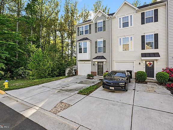2nd image of 606 Landing Dr
