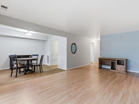 3rd image of 100 S Vail Ave APT 203